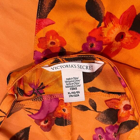 Victoria’s Secret Satin Floral Pajama Set XL | Orange Cami & Shorts, Tropical - Picture 4 of 6